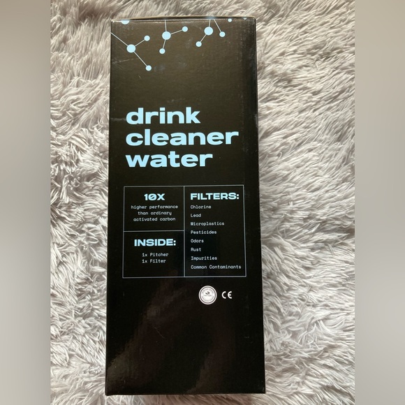 New Puro Glass Water Filter Pitcher - Clean Water in Seconds - BPA Free - 1.3L - Picture 2 of 7